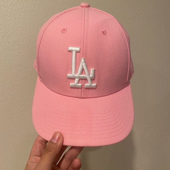 Hat - Picture 1 of 4